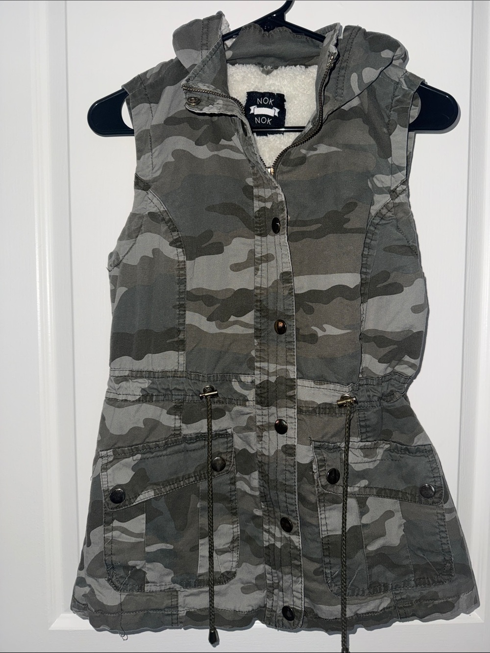 Kids' Hooded Camo Utility Sleeveless Hoodie